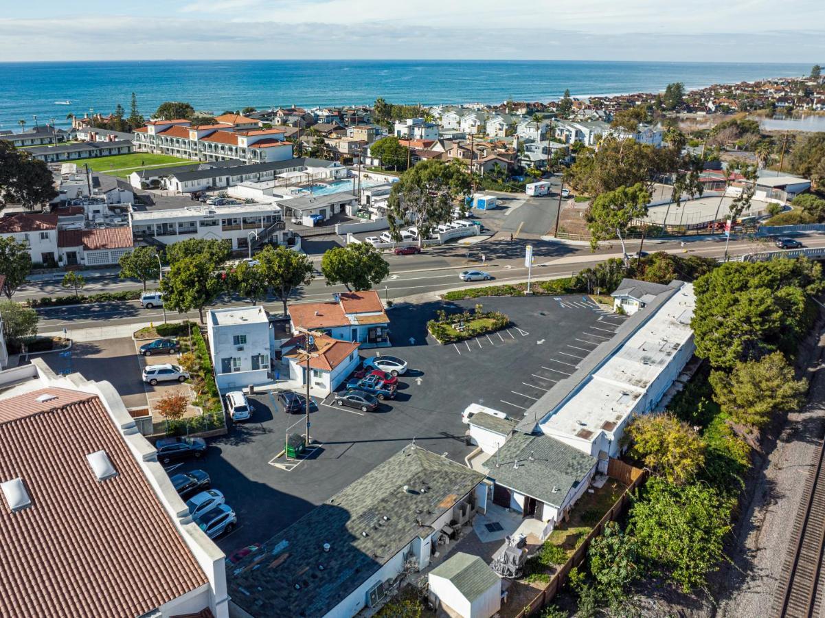 Scandia Motel Carlsbad Kültér fotó