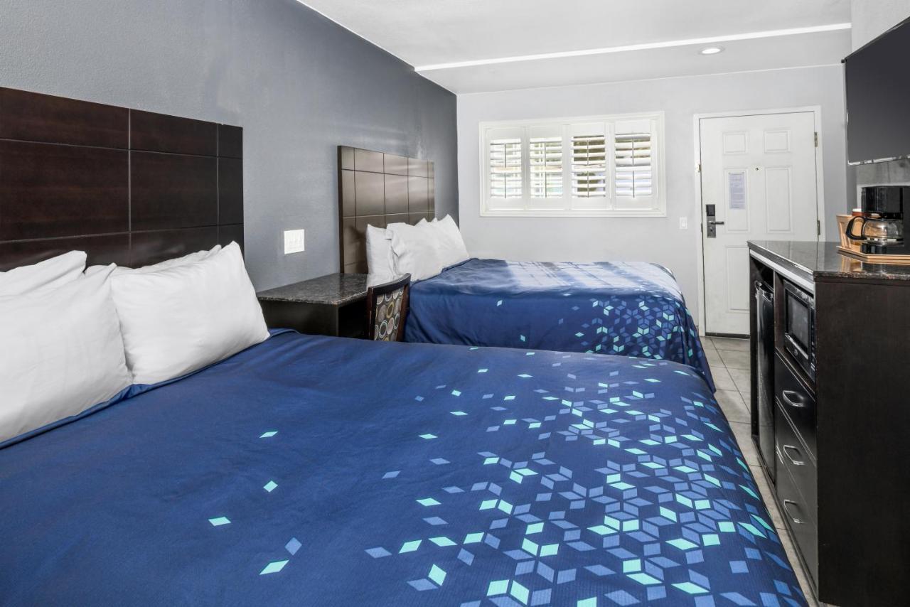 Scandia Motel Carlsbad Kültér fotó