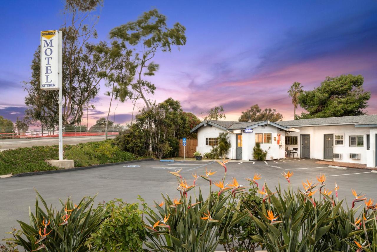 Scandia Motel Carlsbad Kültér fotó