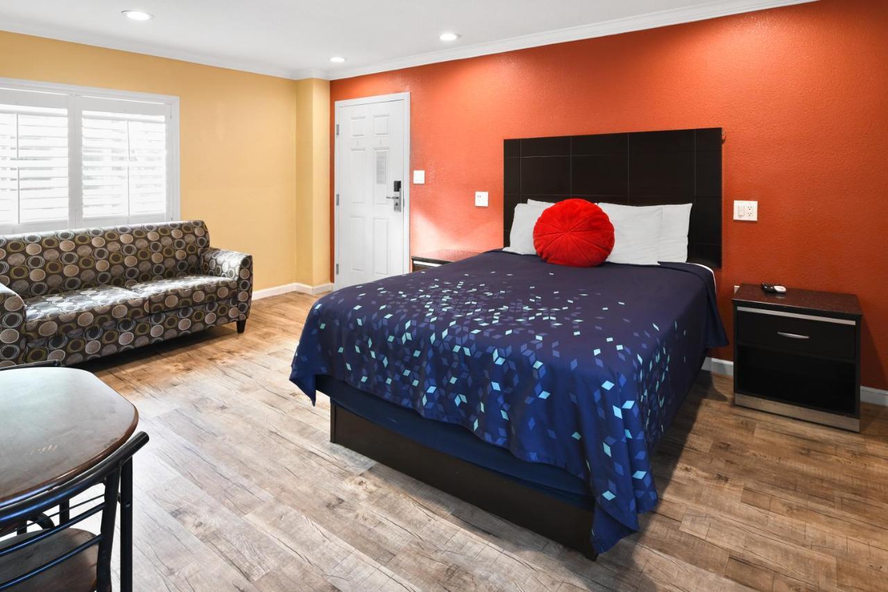 Scandia Motel Carlsbad Kültér fotó