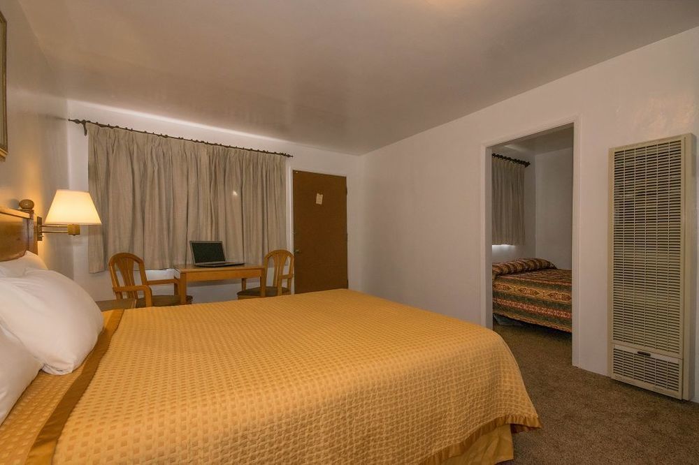 Scandia Motel Carlsbad Kültér fotó
