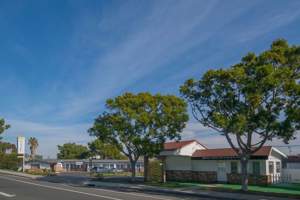 Scandia Motel Carlsbad Kültér fotó
